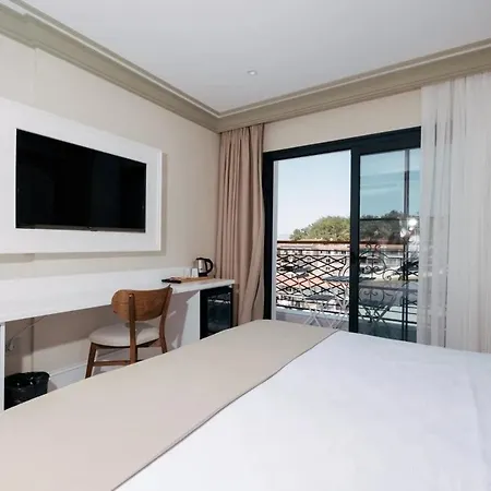 Dbd Cesme Отель 3*