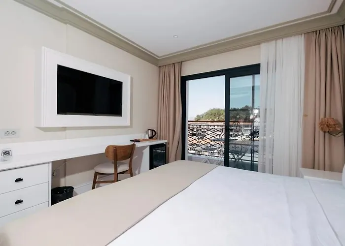 Dbd çeşme Hotel 3*